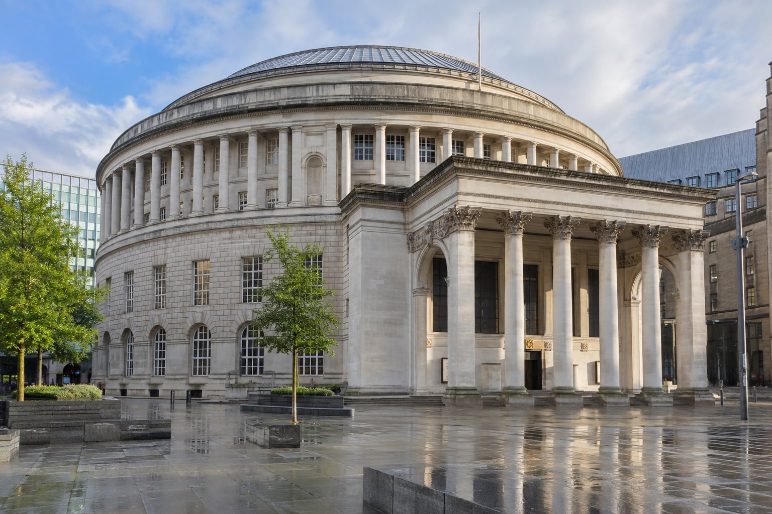 Manchester Central Library in St Peter’s Square, representing SEO services for solicitors in Manchester.